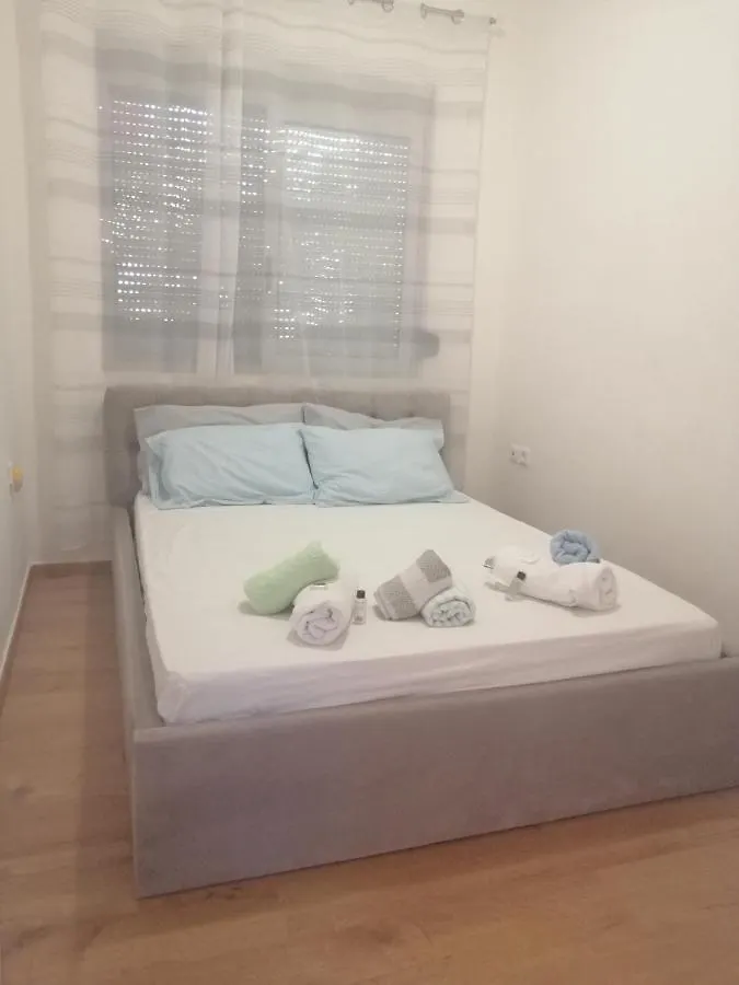 Kos-Takis Suites & Apartments Himare Albanien