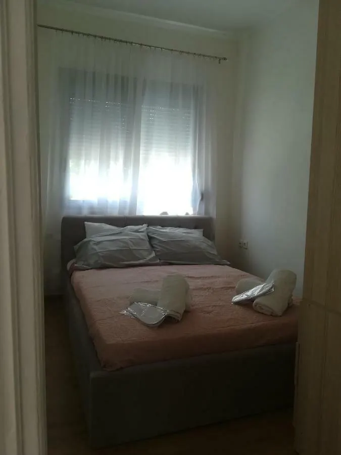 Kos-Takis Suites & Apartments Himare 0*,  Albanien